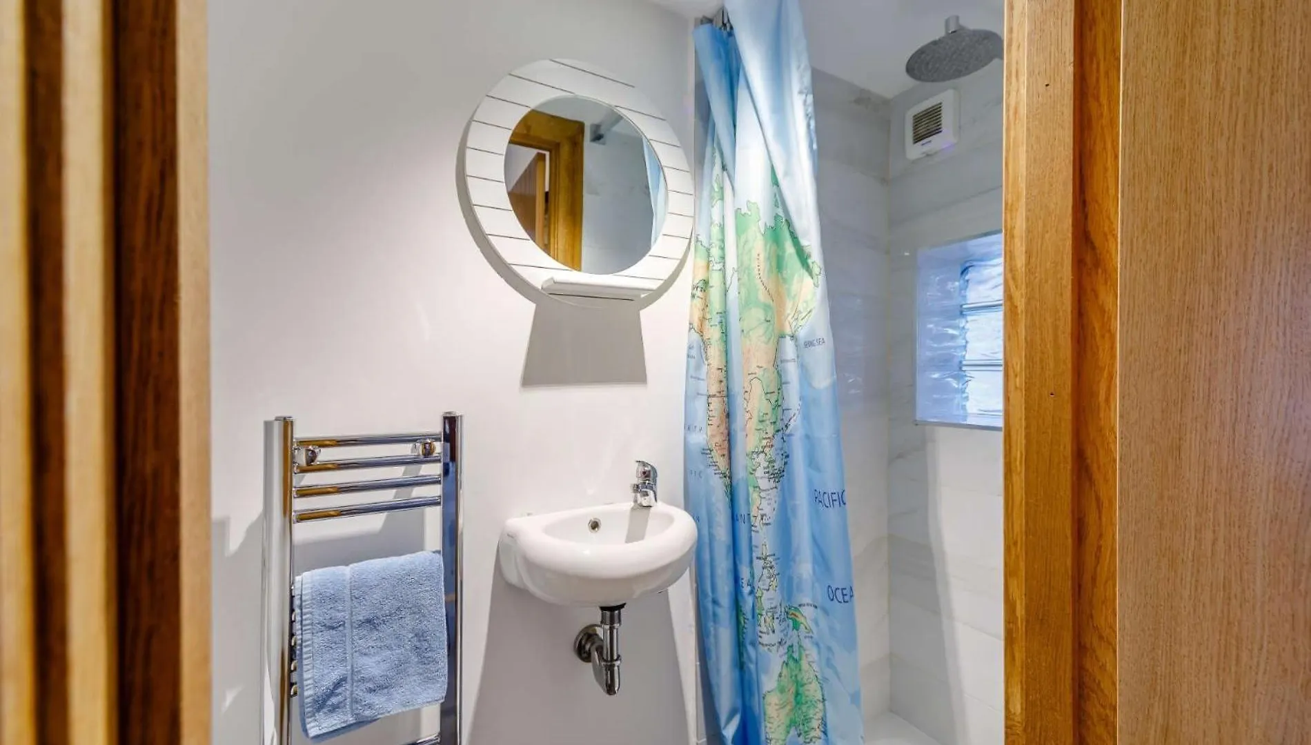 3 Bed In 86087