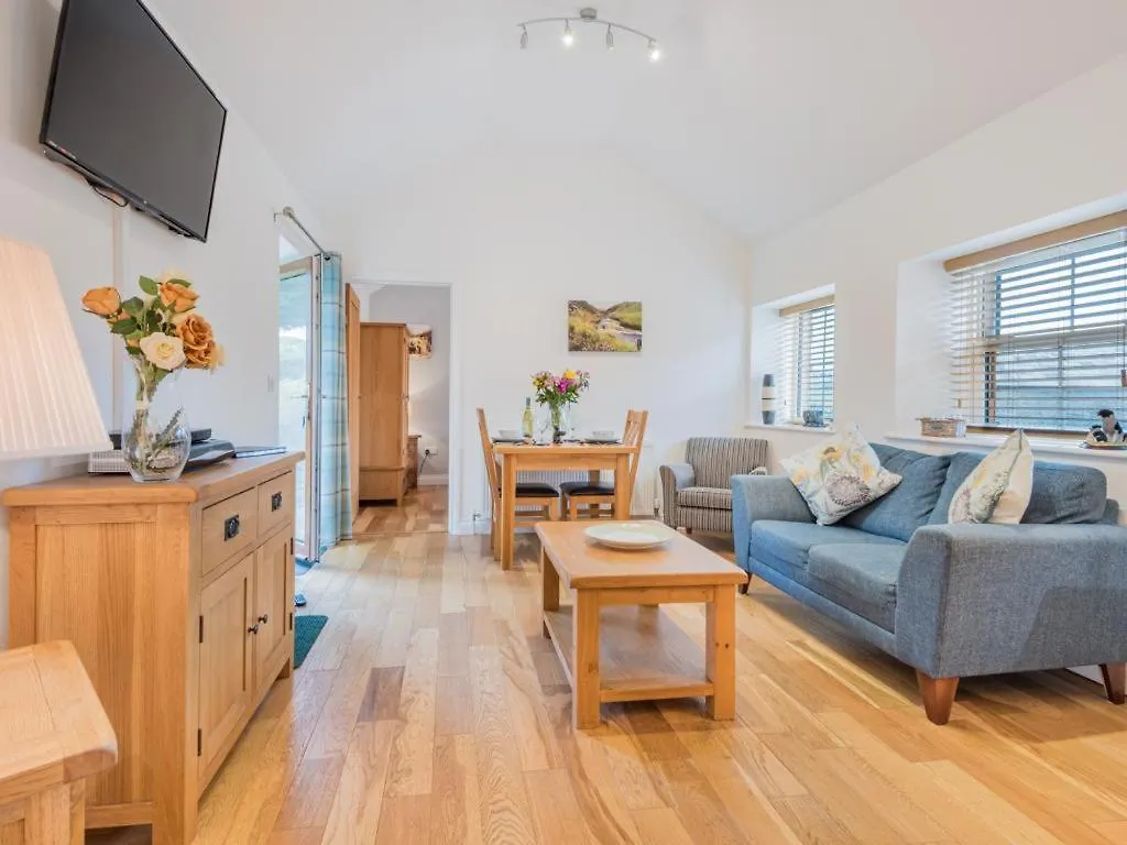 1 Bed In Alston Sz499 *