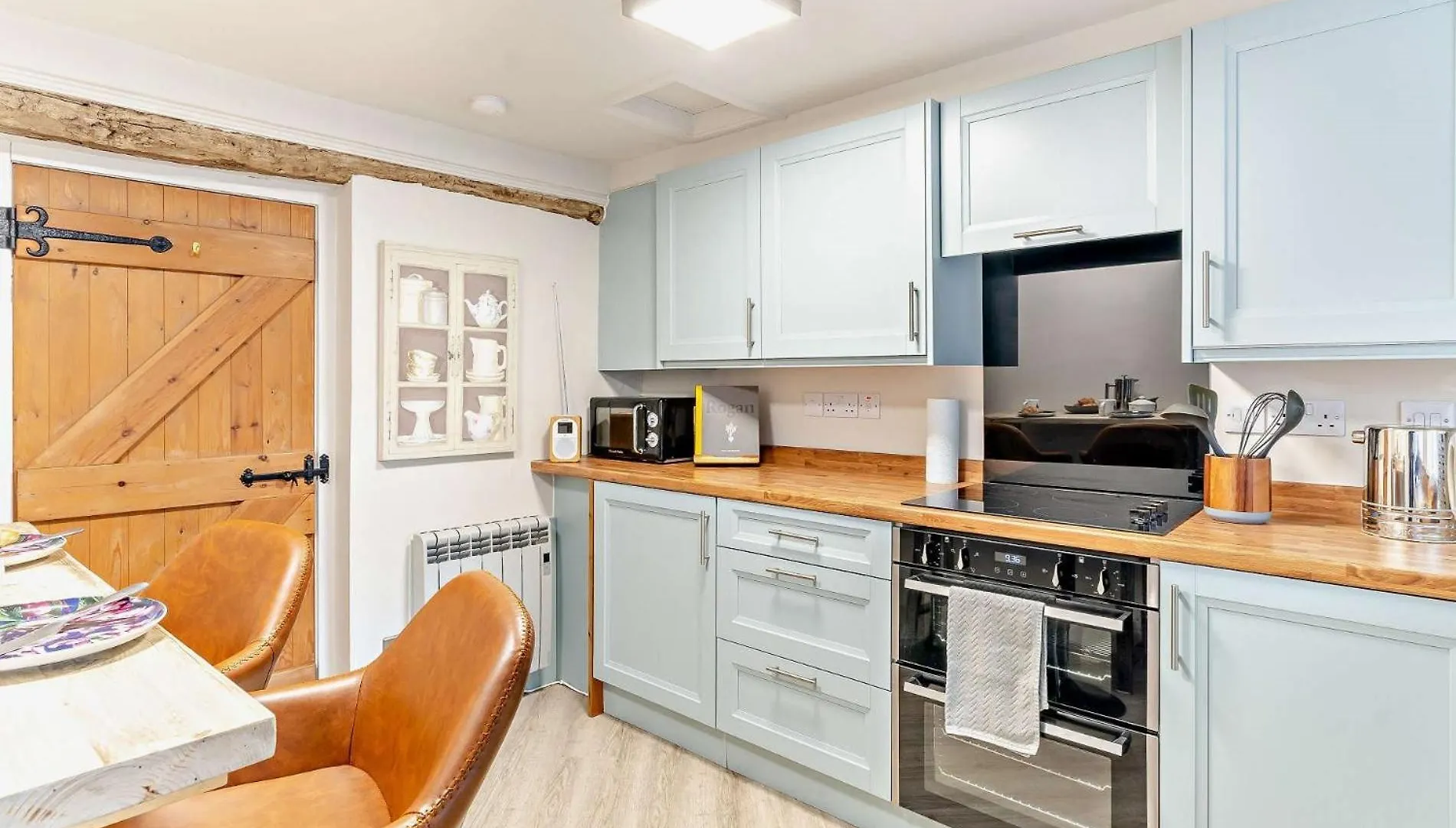 1 Bed In 93388 Hébergement de vacances