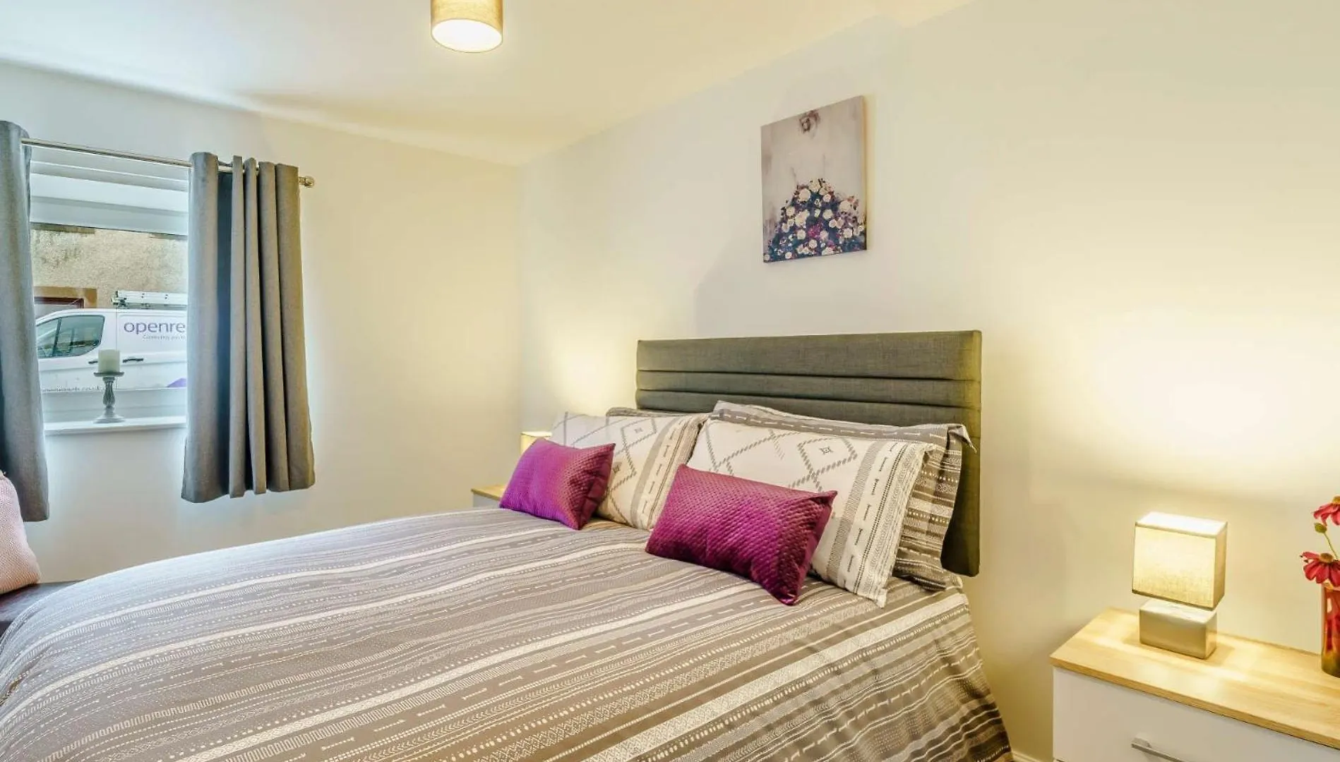 2 Bed In 85514