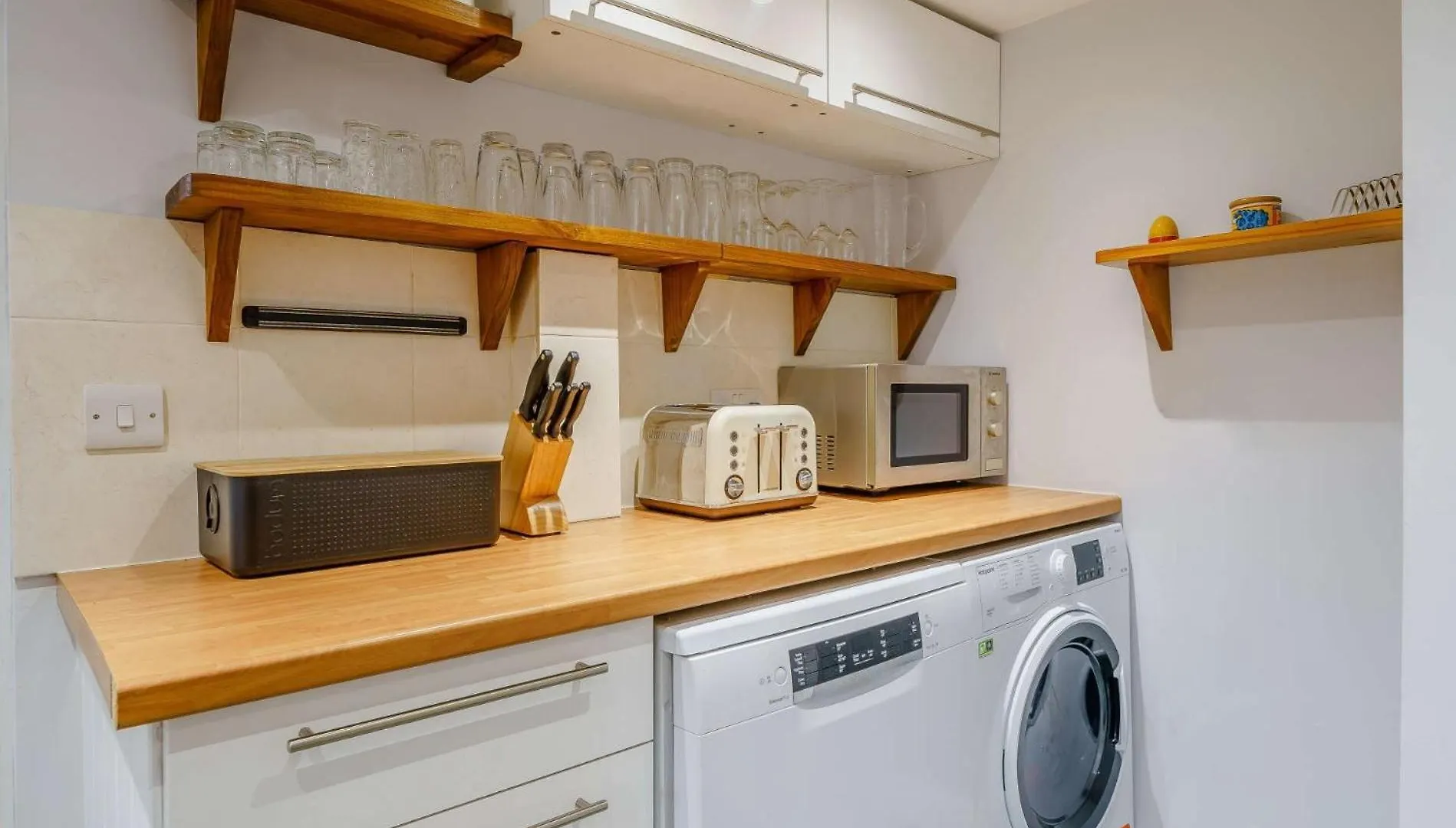 3 Bed In 83701