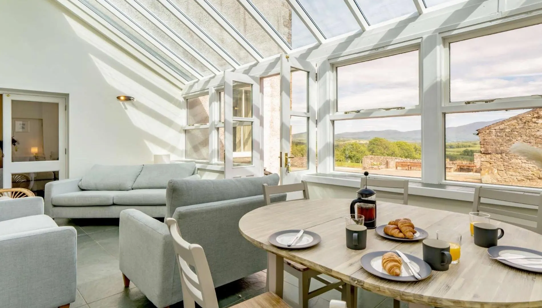 8 Bed In Cockermouth 82453 Casa de Férias Bridekirk