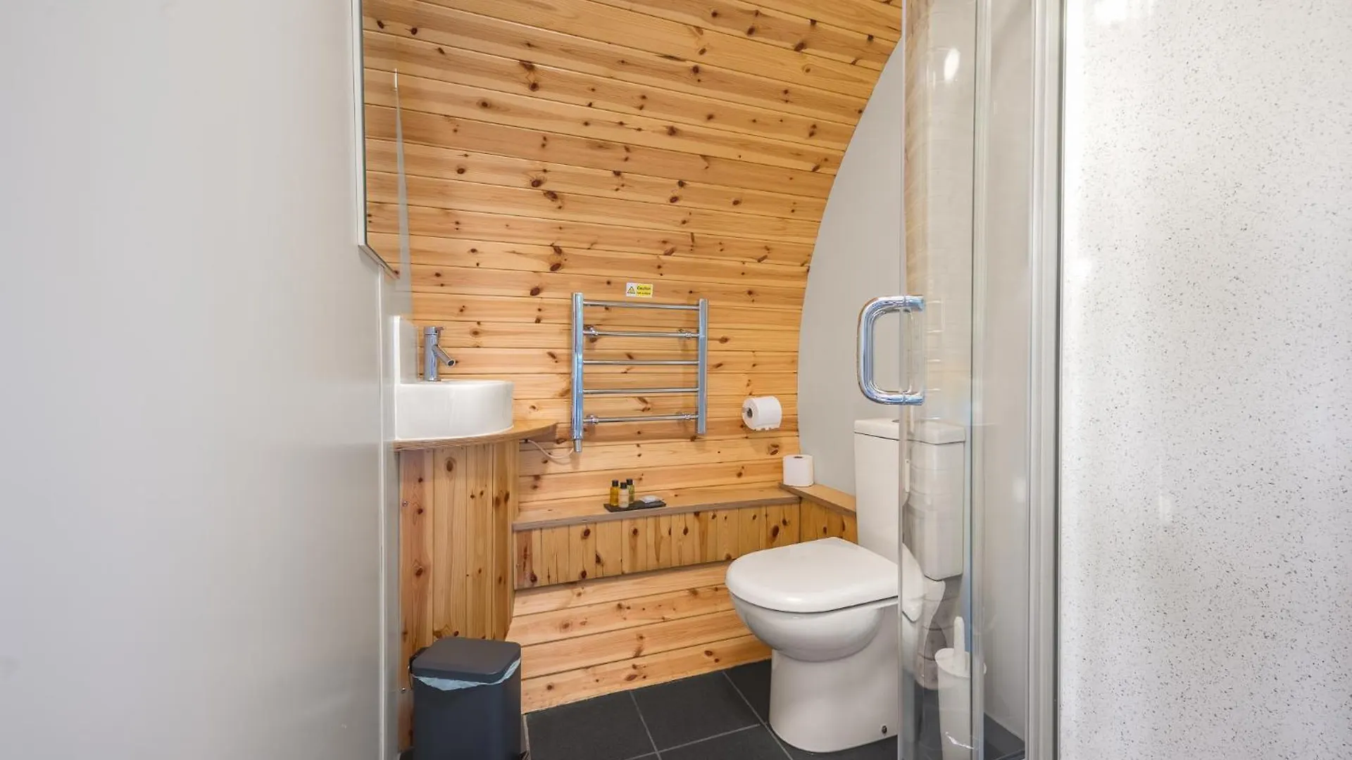Wandales Luxury Pod With Hot Tub At Fell View Park Kirkby Lonsdale * Casterton