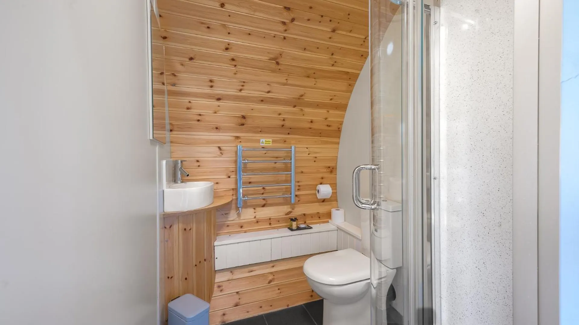 Ellerbeck Luxury Pod With Hot Tub At Fell View Park * Kirkby Lonsdale