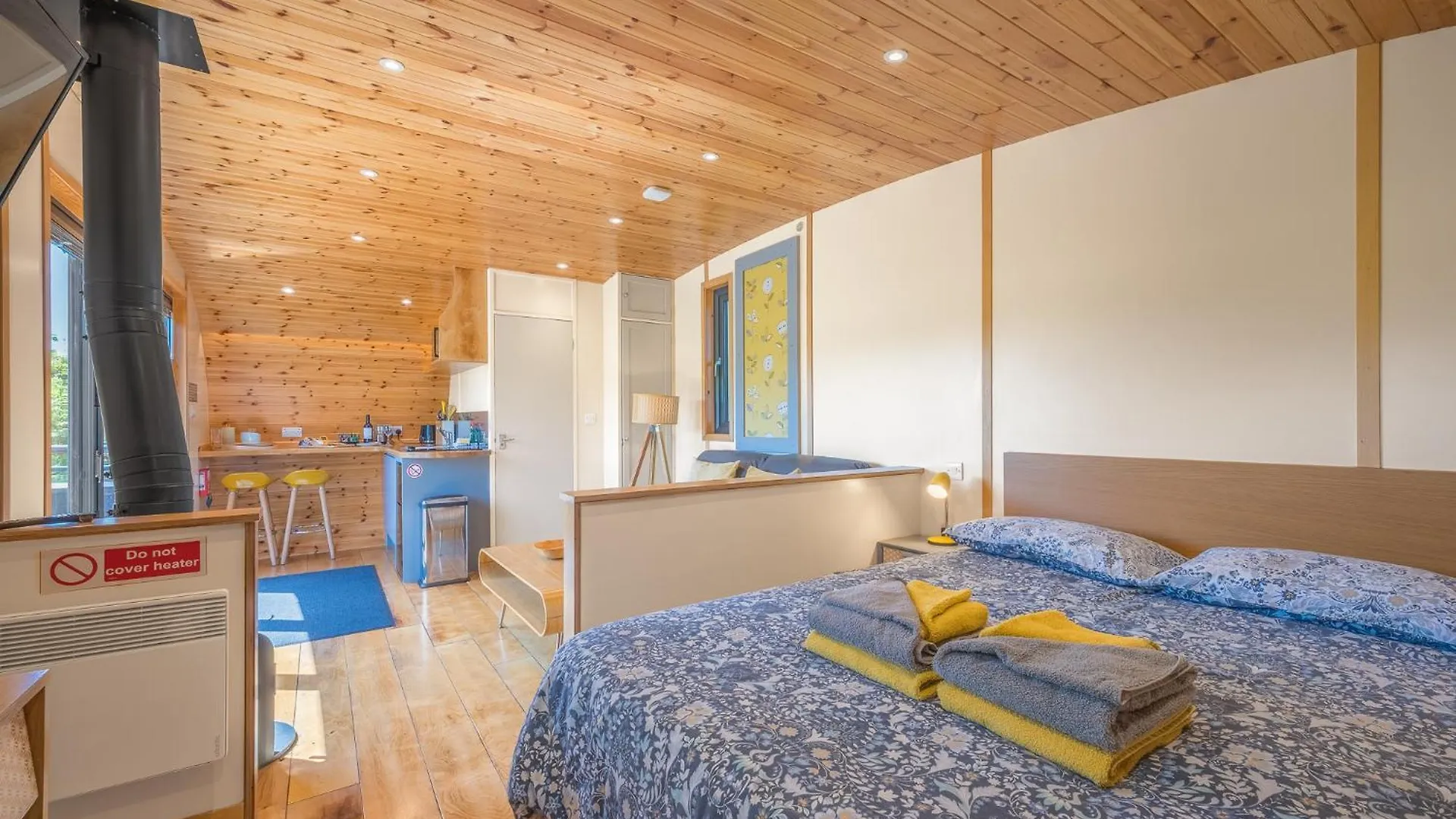Ellerbeck Luxury Pod With Hot Tub At Fell View Park Apartment