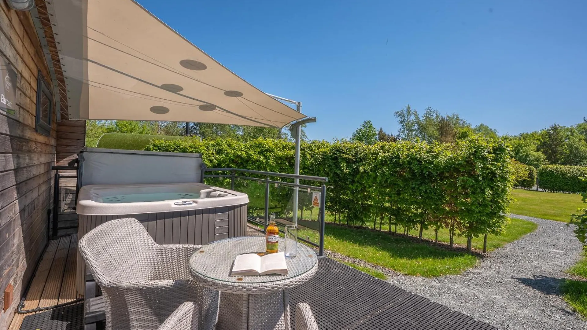 Ellerbeck Luxury Pod With Hot Tub At Fell View Park Apartment *