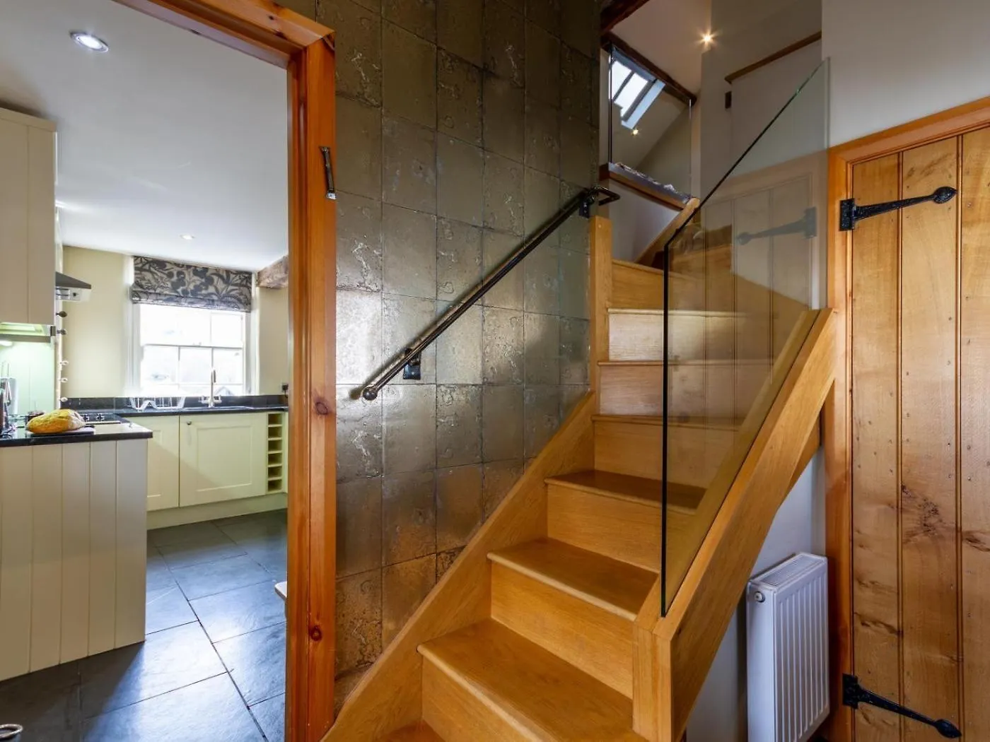 1 Bed In Village Llh18 *