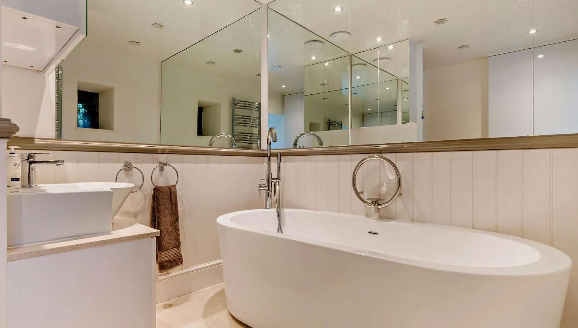 6 Bed In Martindale 95344 Дом отдыха Паттердейл