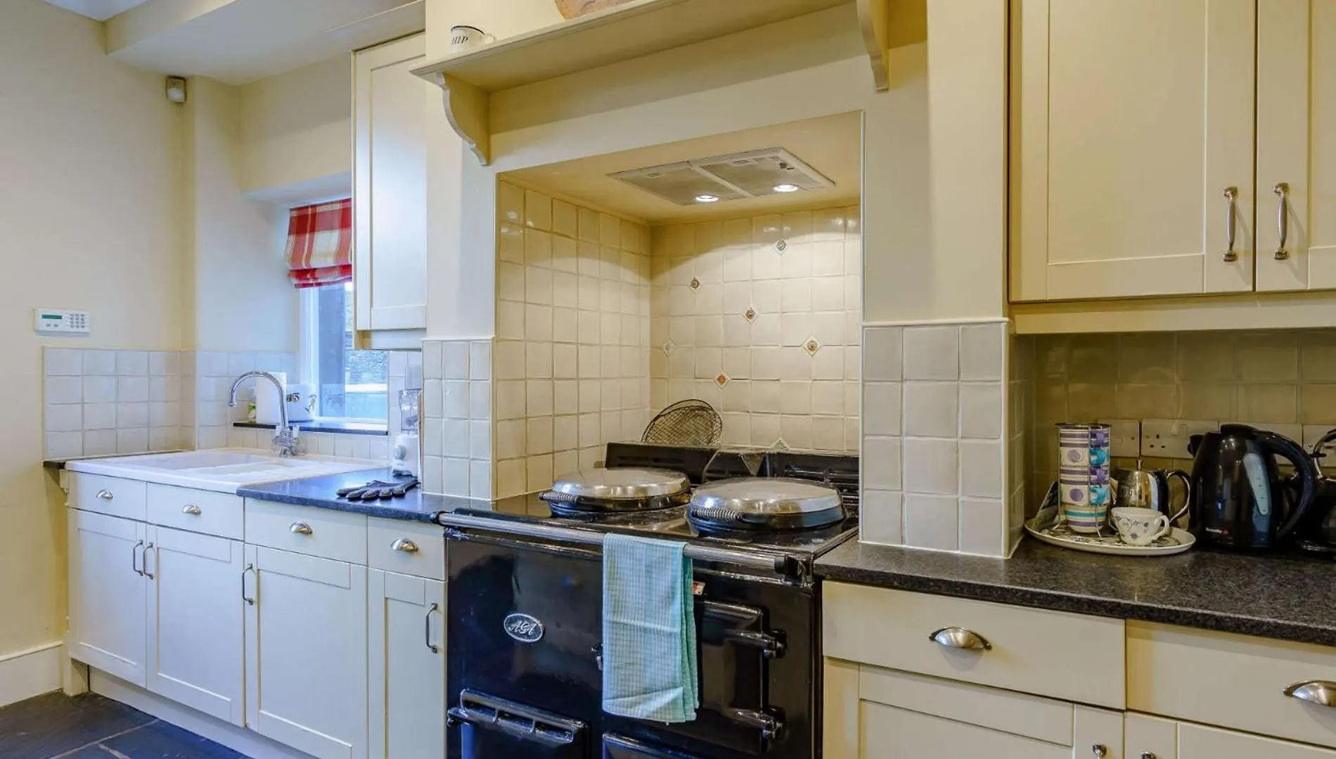 Сasa de vacaciones 4 Bed In Village Llh03