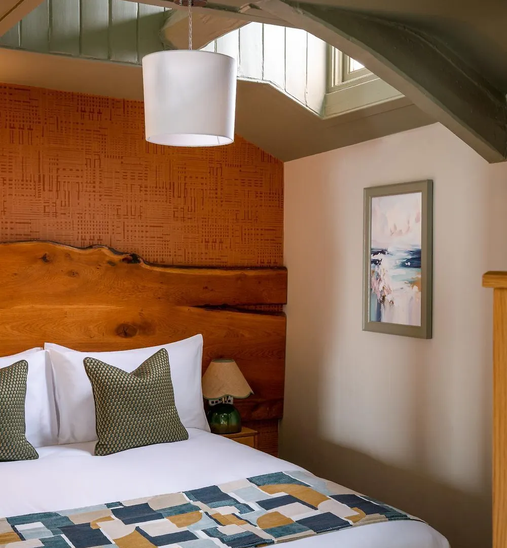 Hotell Royal Oak At 4*