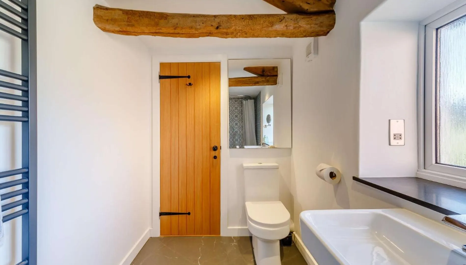 3 Bed In 86087