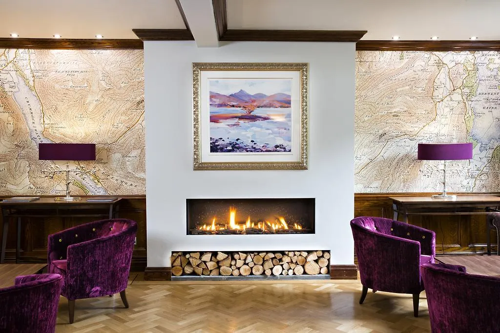 Hotel The 4*