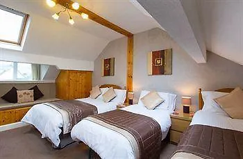 Thornbank House Offering Breakfast And With Free Off Site Health Club Guest house