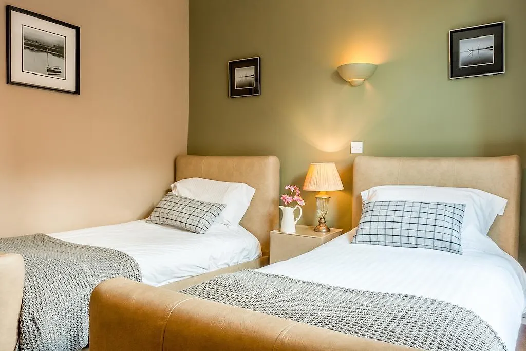 Hotel The Lounge & Bar 3*