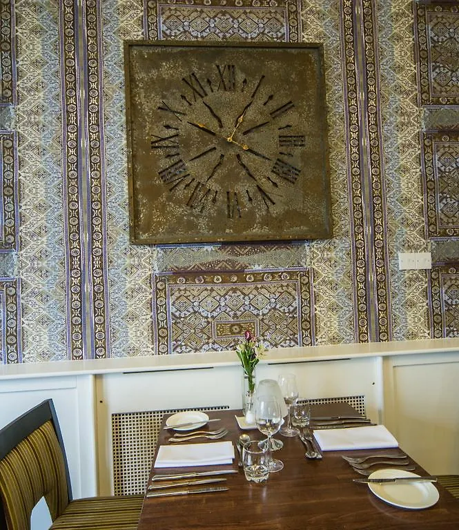 Hunday Manor Country House *
