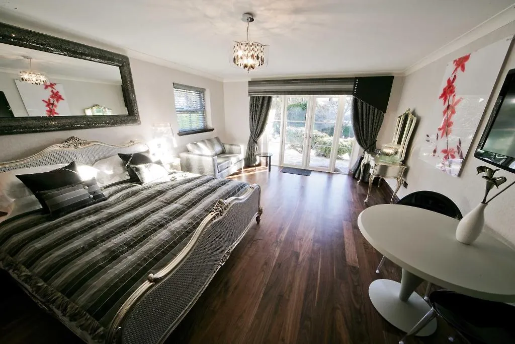 Casa de hóspedes Windermere Suites 5*