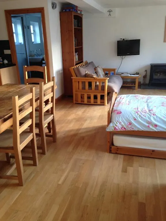 Rebels Hide Bed & Breakfast 3*