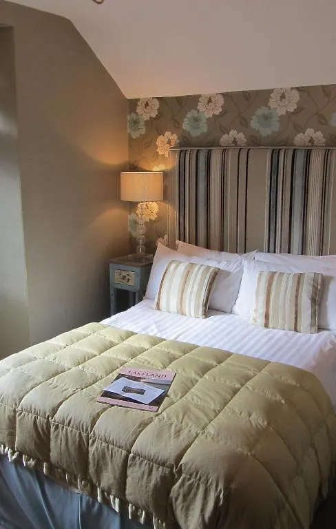 Monties - Adults Only Guest house