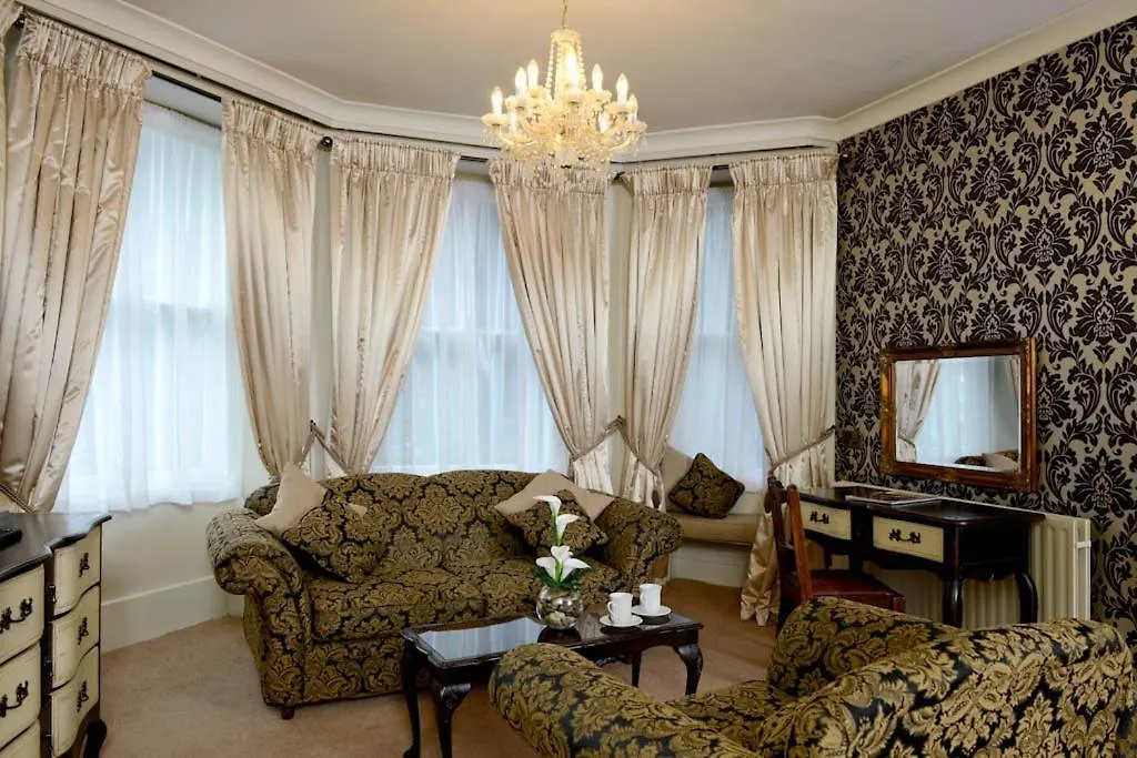 Stags Head Inn 3*