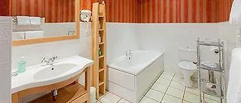 Hotel Overwater Hall 3*