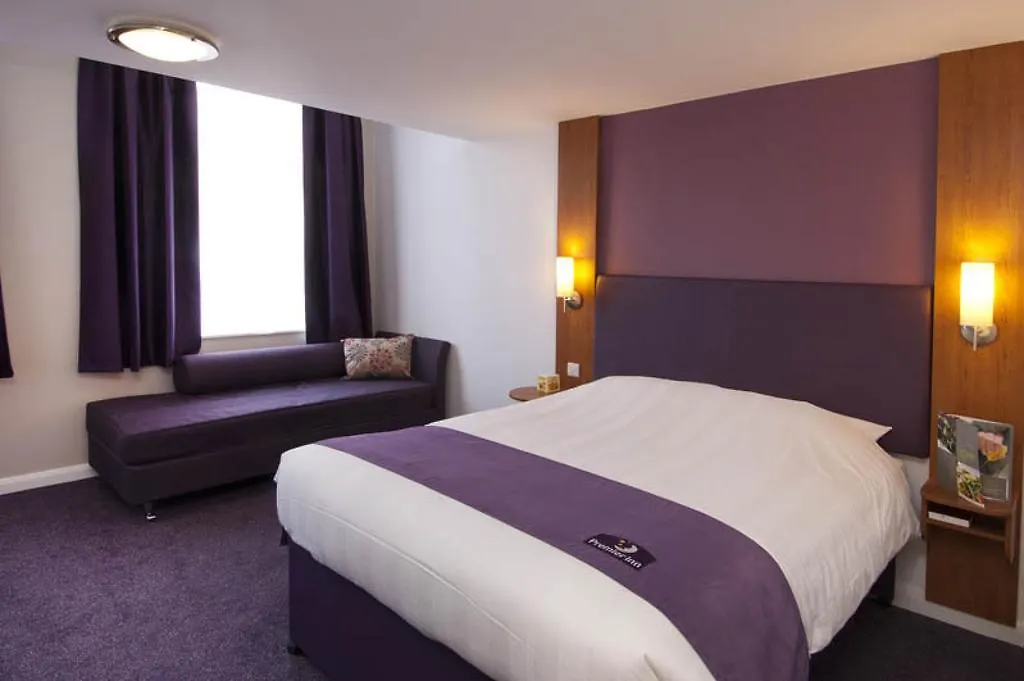 Premier Hotel 3*