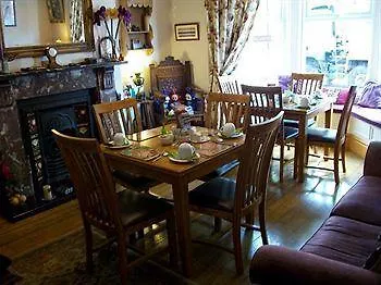 Holly Trees Hotel 4*