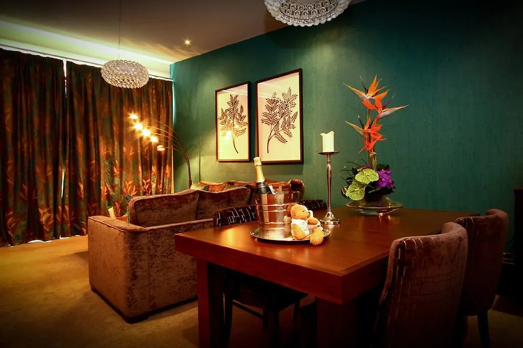Otel Smiths At Gretna 4*