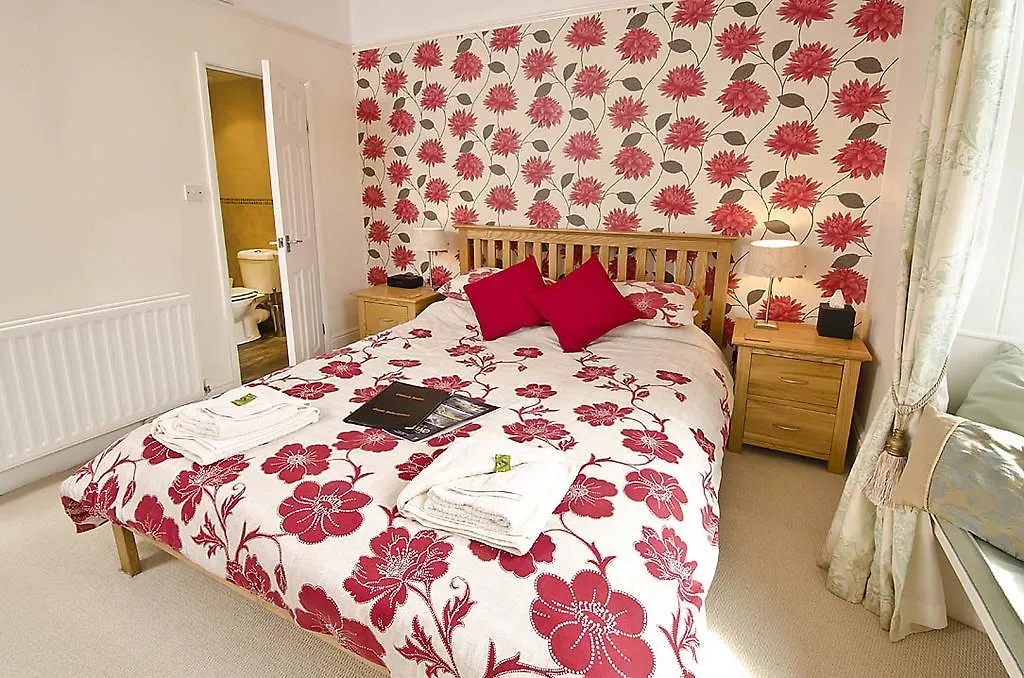 Oldfield House 2* Windermere