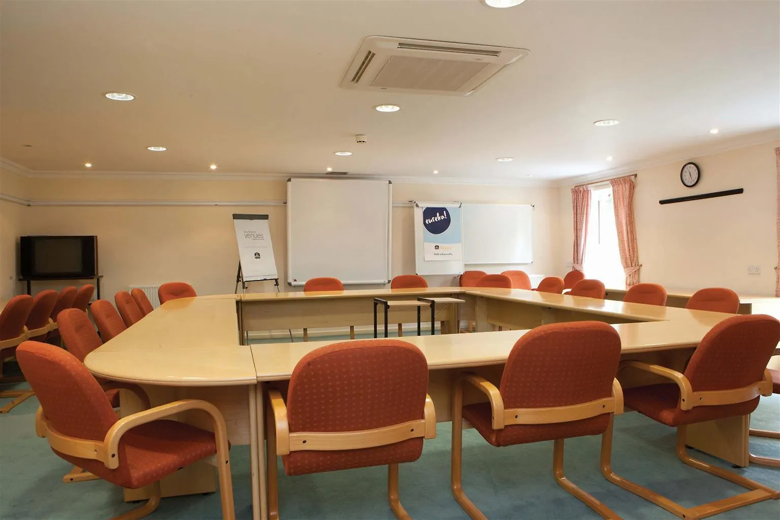 The Ullswater Inn- The Collection Group אורחן