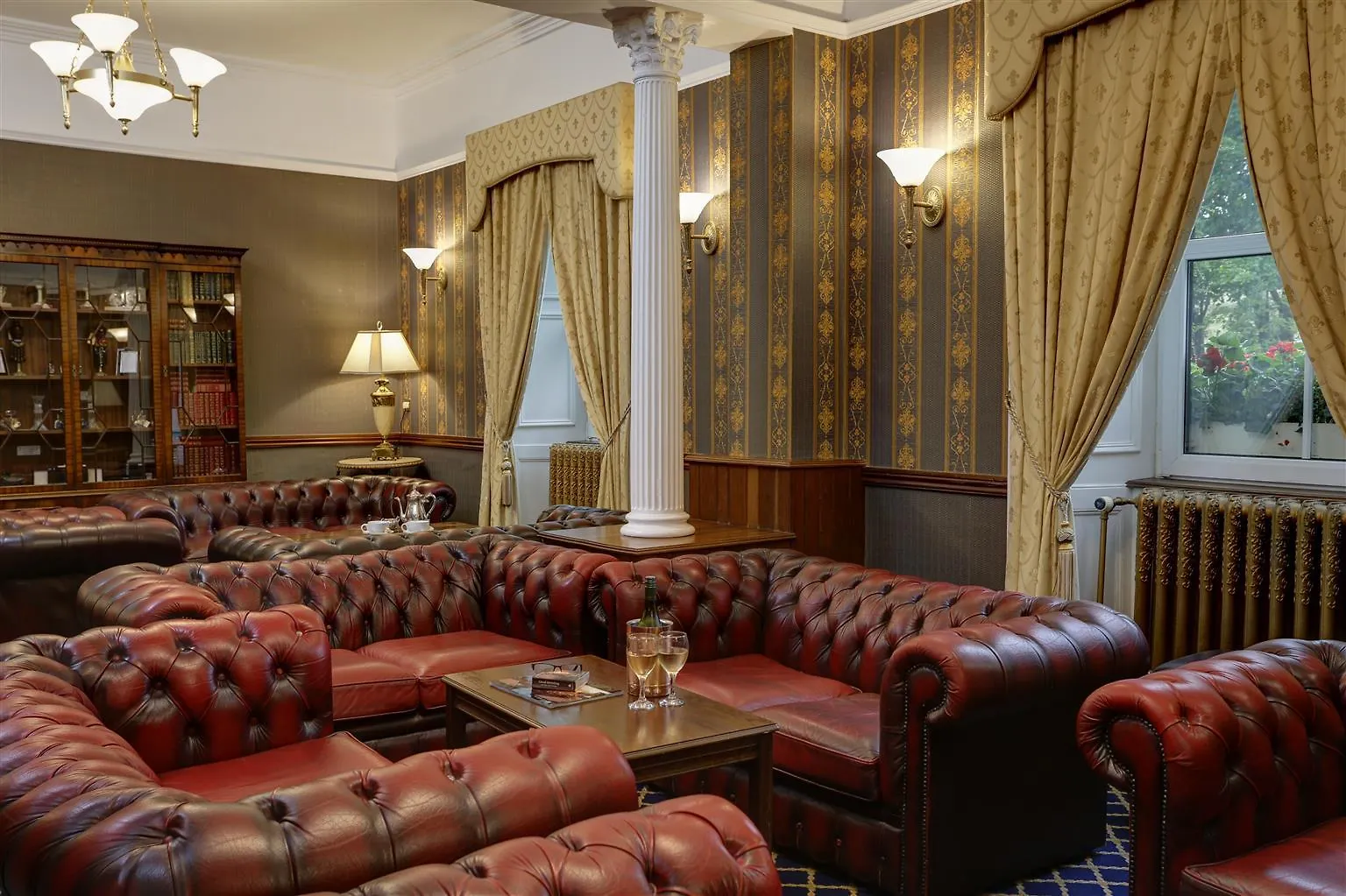Hotel Wells Shap