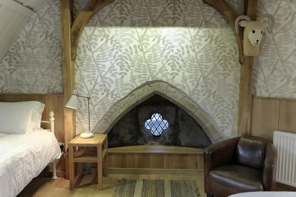 Aparthotel Lumely Fee Bunkhouse 3*