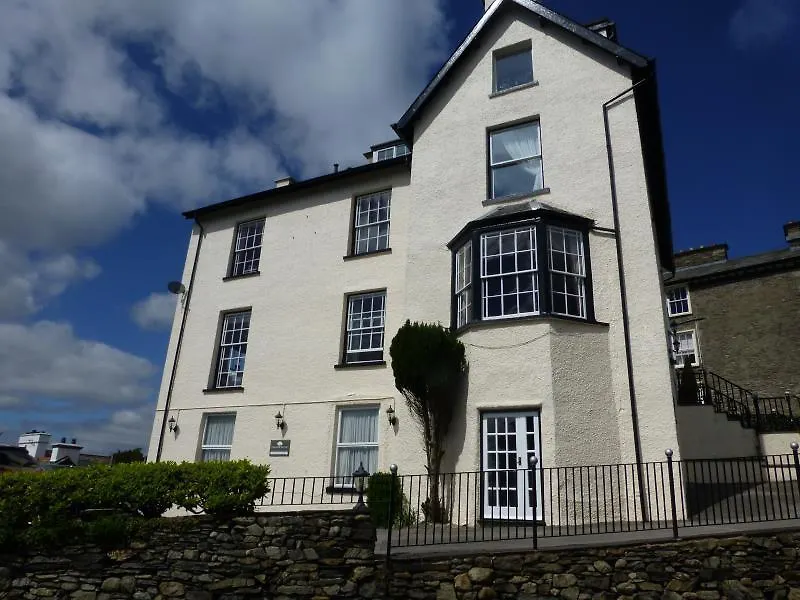 Hotel Oakbank House 3*