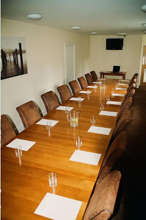Otel The Lounge & Bar 3*