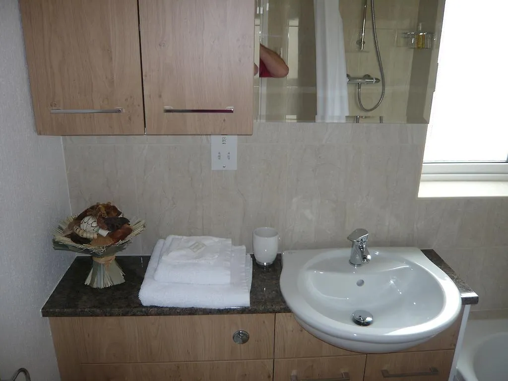 Pensionat Link House 4*