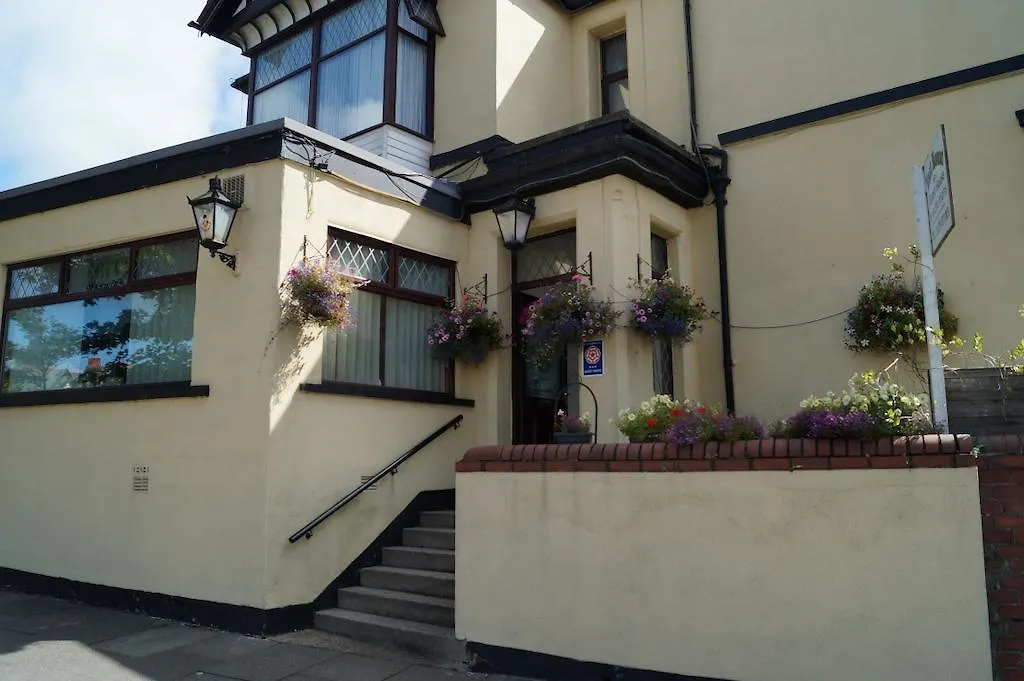 Pensionat East Mount House 3*