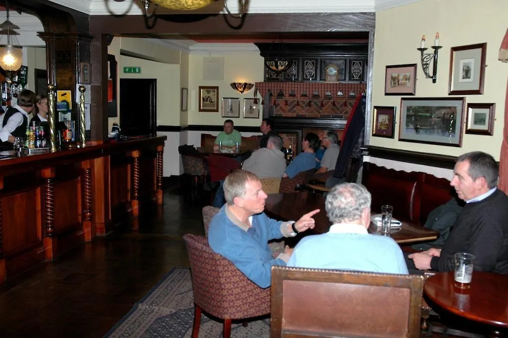 ホテル Clarkes In Furness バロー・イン・ファーネス