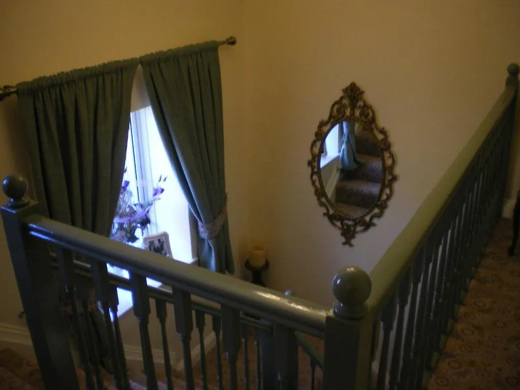 Laurel House Bed and Breakfast 5*