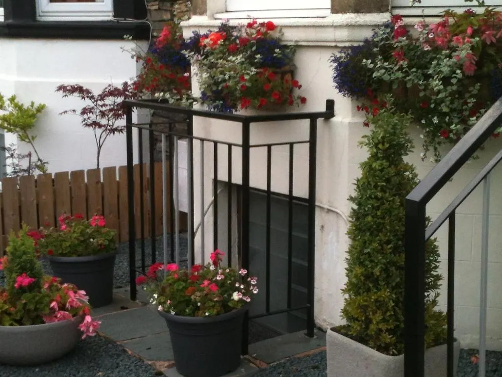 Thornbank House Offering Breakfast And With Free Off Site Health Club Gasthuis 4*