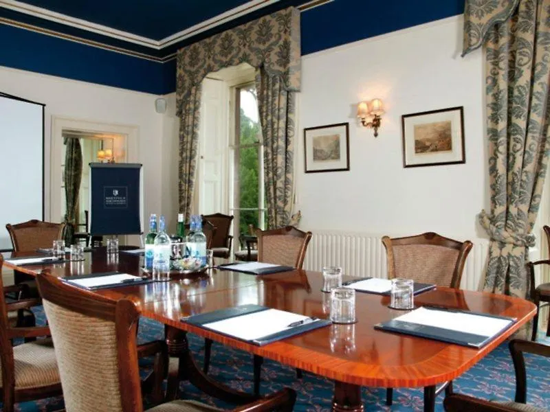 מלון Macdonald Leeming House 4*