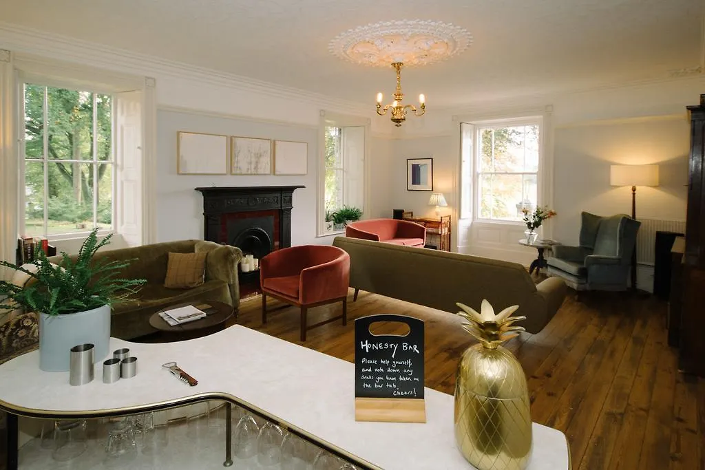 Brownber Hall Country house *