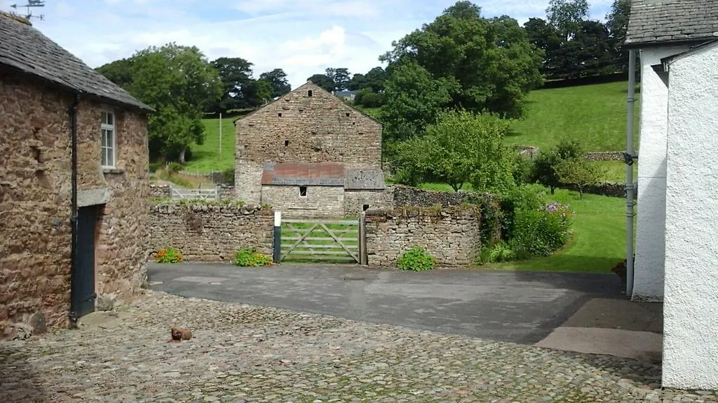 Howgate Foot Bed & Breakfast *