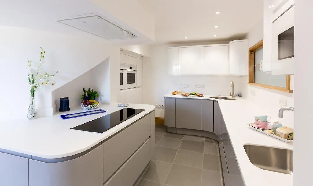 Waternook Lakeside Holiday home