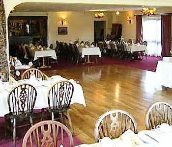 Hall Hotel 3*