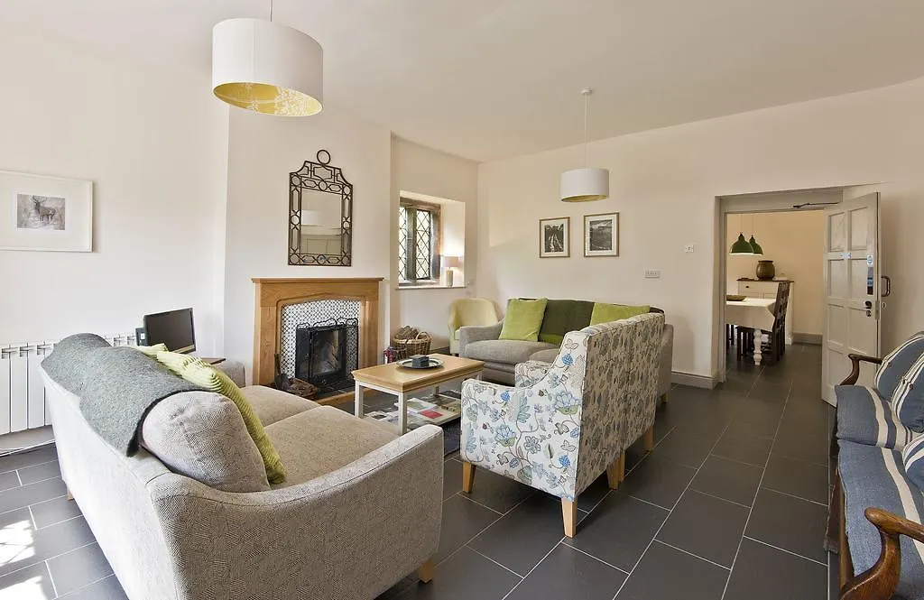 Swarthmoor Hall Country house *