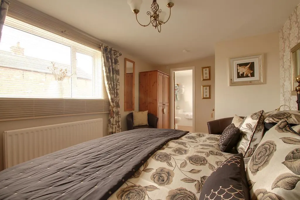 Bed and Breakfast Laurel House 5*