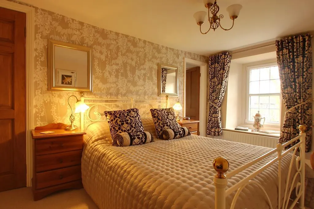 Bed and Breakfast Laurel House 5*