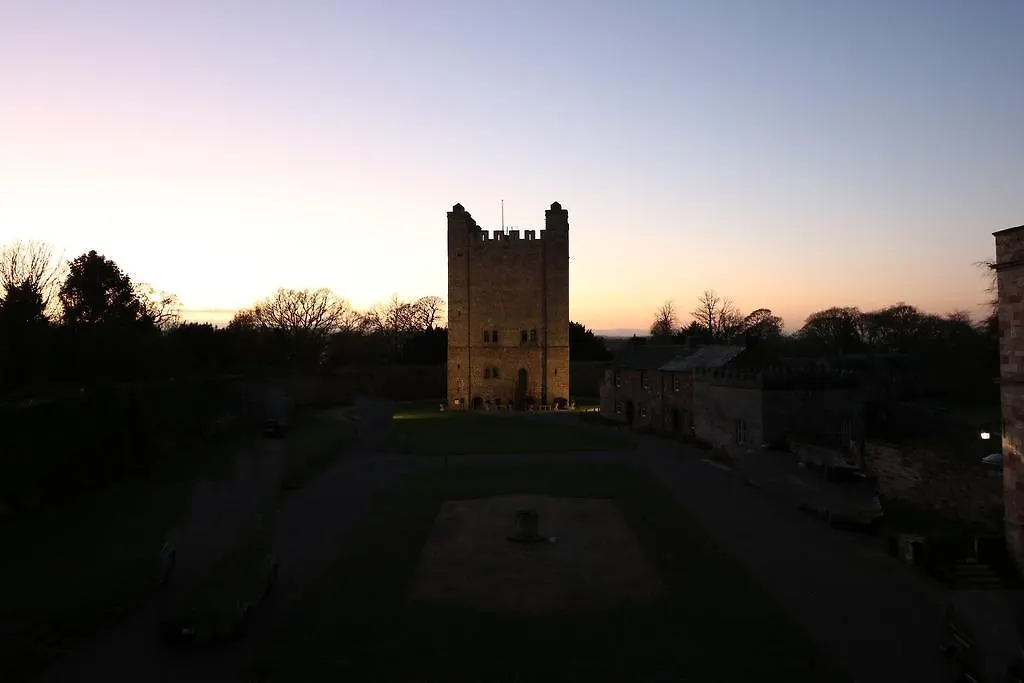 Hotel Castle