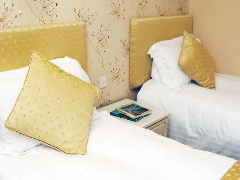 Smallwood House 4*