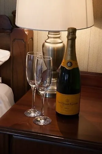 Penzion The Lamplighter Dining ~ 3*