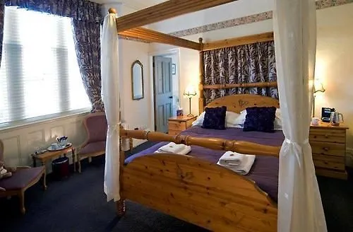 Chestnuts (adults Only) Konukevi 4*
